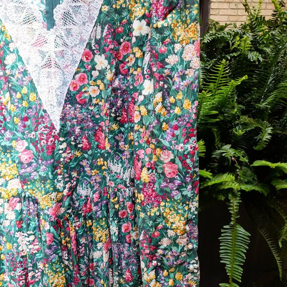 Vintage 80s Victorian Floral Dress with Lace Size Small Handmade 36" Bust - Picture 7 of 16